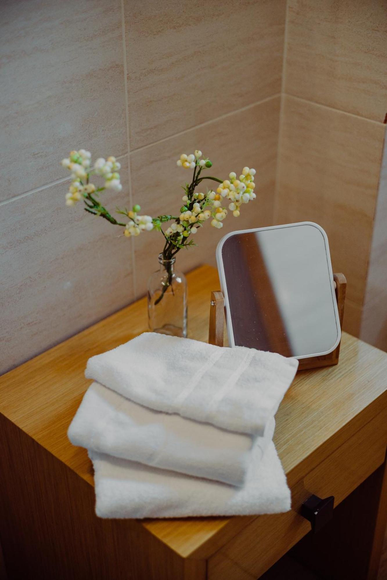 Hotel Bonsai นิเอมจา ภายนอก รูปภาพ